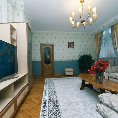Three-Room Apartments At The Polytechnic Institute Kiev Luaran gambar