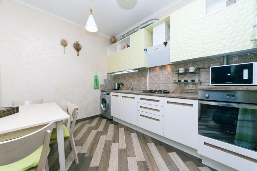 Three-Room Apartments At The Polytechnic Institute Kiev Luaran gambar